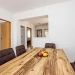 Apartament Tijana *