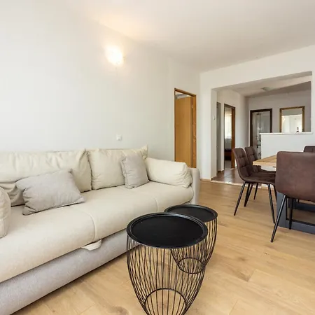 Tijana * Нови-Винодолски