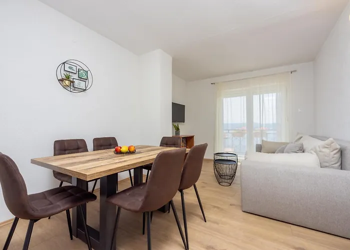 Tijana Апартаменты Нови-Винодолски